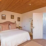 Dolphin Beach House 4* Clifden