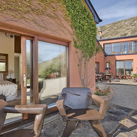 酒店 Dolphin Beach House 4*