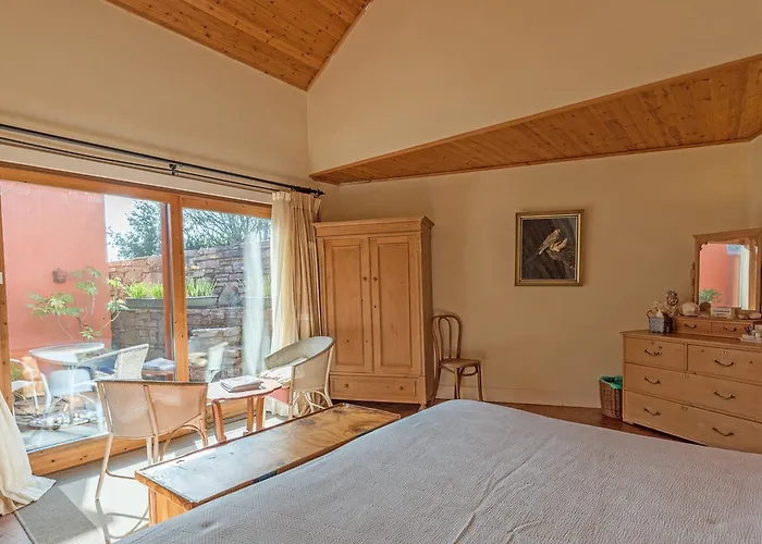 Dolphin Beach House Hotel Clifden