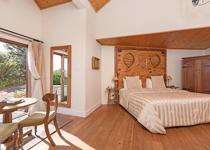 Dolphin Beach House 4* Clifden