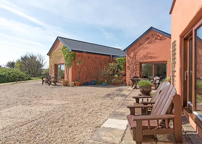 Hotel Dolphin Beach House 4*