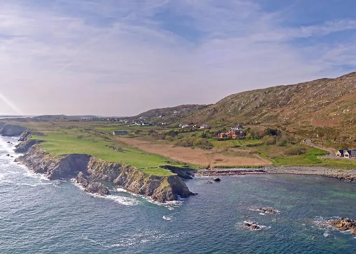 Dolphin Beach House Hotel Clifden