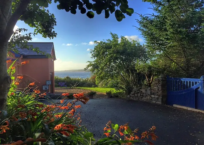 Dolphin Beach House Clifden